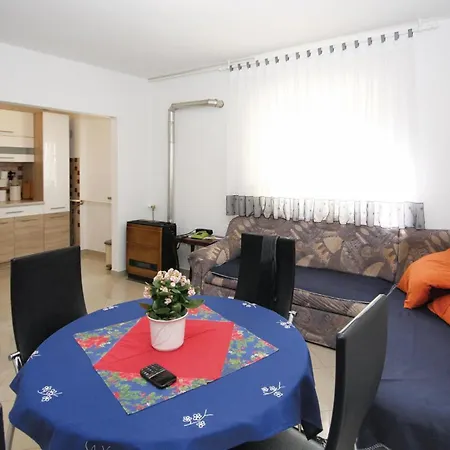 Awesome In With Wifi Apartment Pula